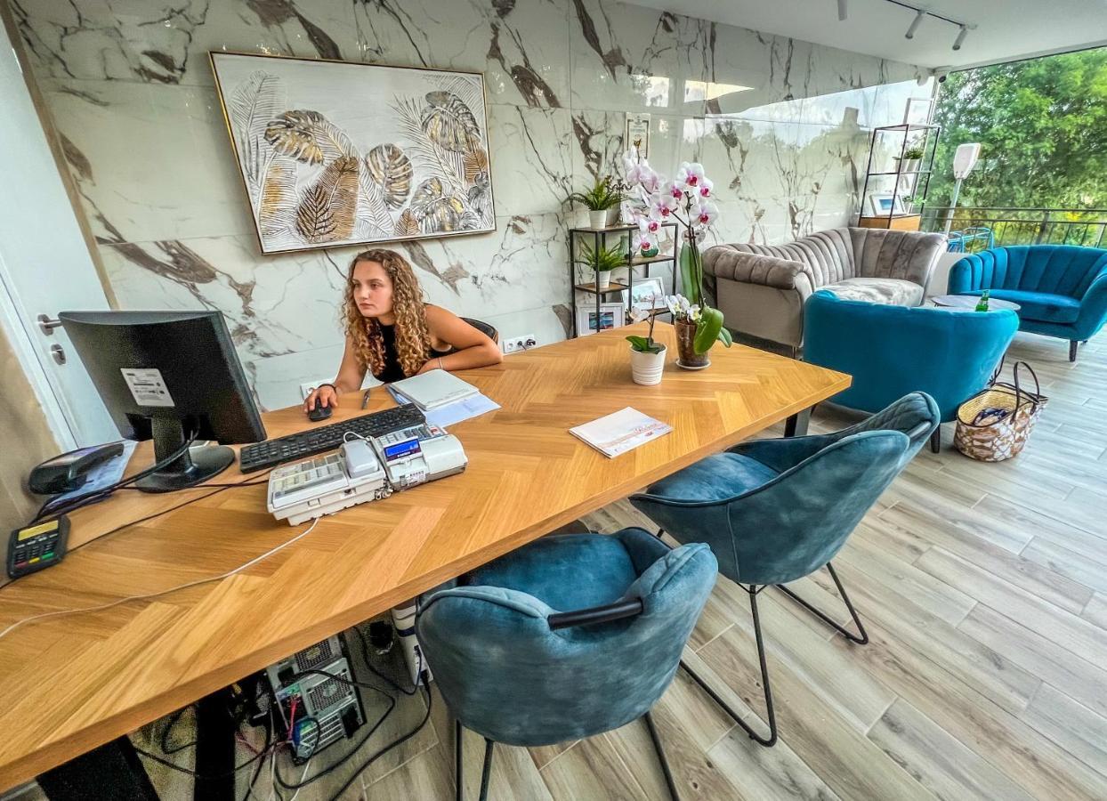 Rilena Hotel Kiten  Eksteriør bilde